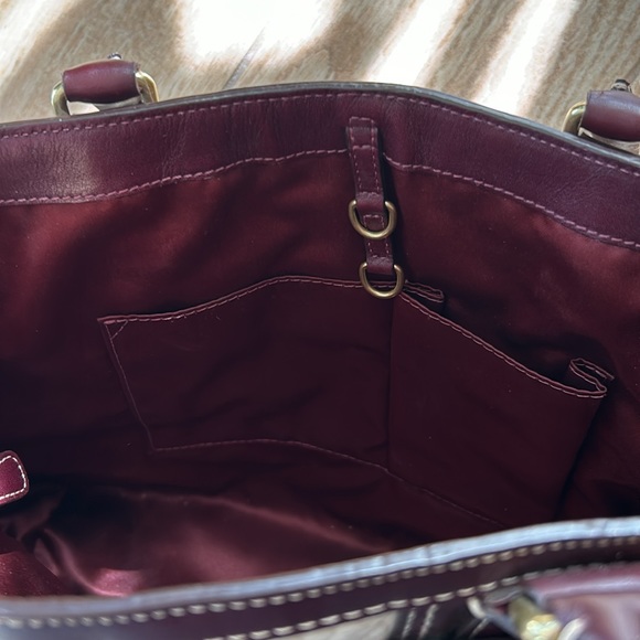 Rare! Coach Hampton Book Tote in cream with Dark Brown Pebbled Leather Details. - Picture 6 of 8